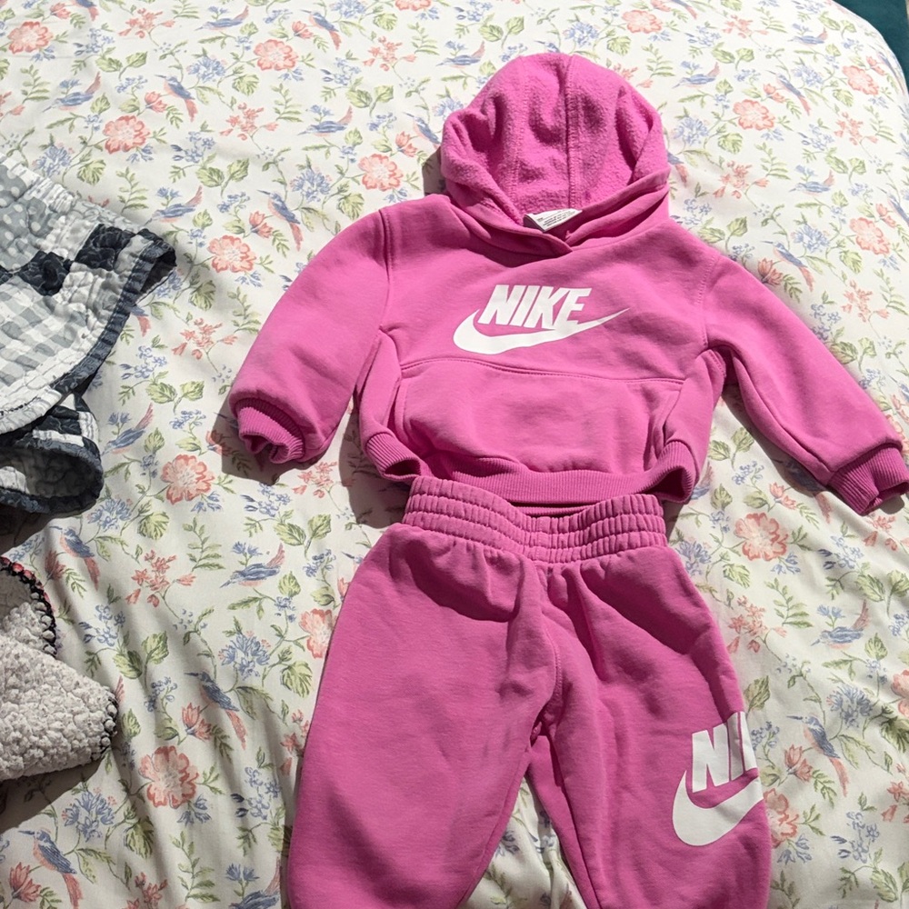 Nike Kids Pink Sweatpants & Hoodie Set